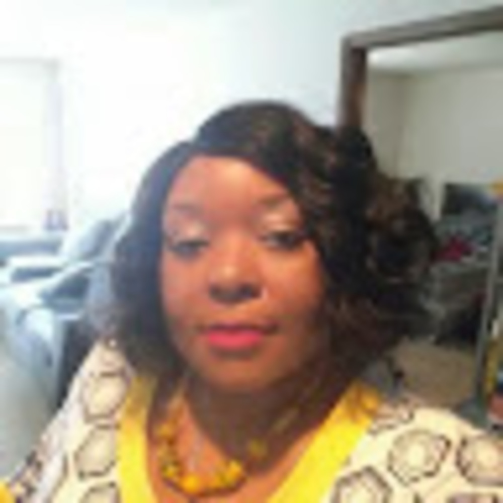 Meet your Posher, Danuelle